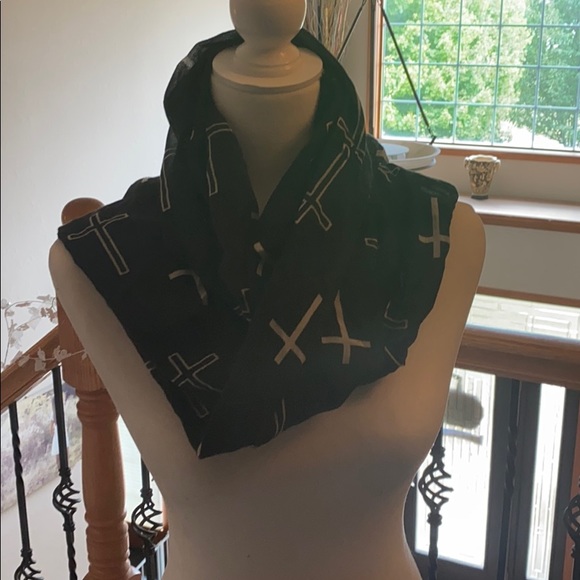 😍Cejon Infinity Scarf😍 - Picture 2 of 3